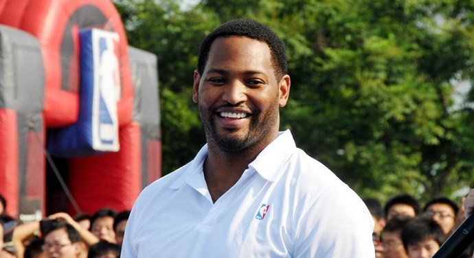 Robert Horry fighting parent at youth b-ball tournament post thumbnail image