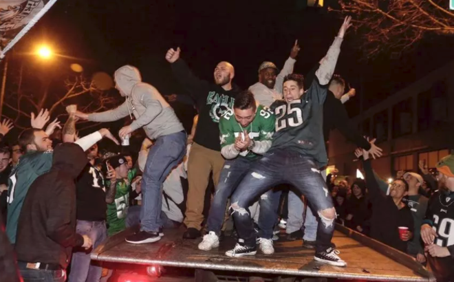 Watch the madness in Philly after the Eagles won the Super Bowl post thumbnail image