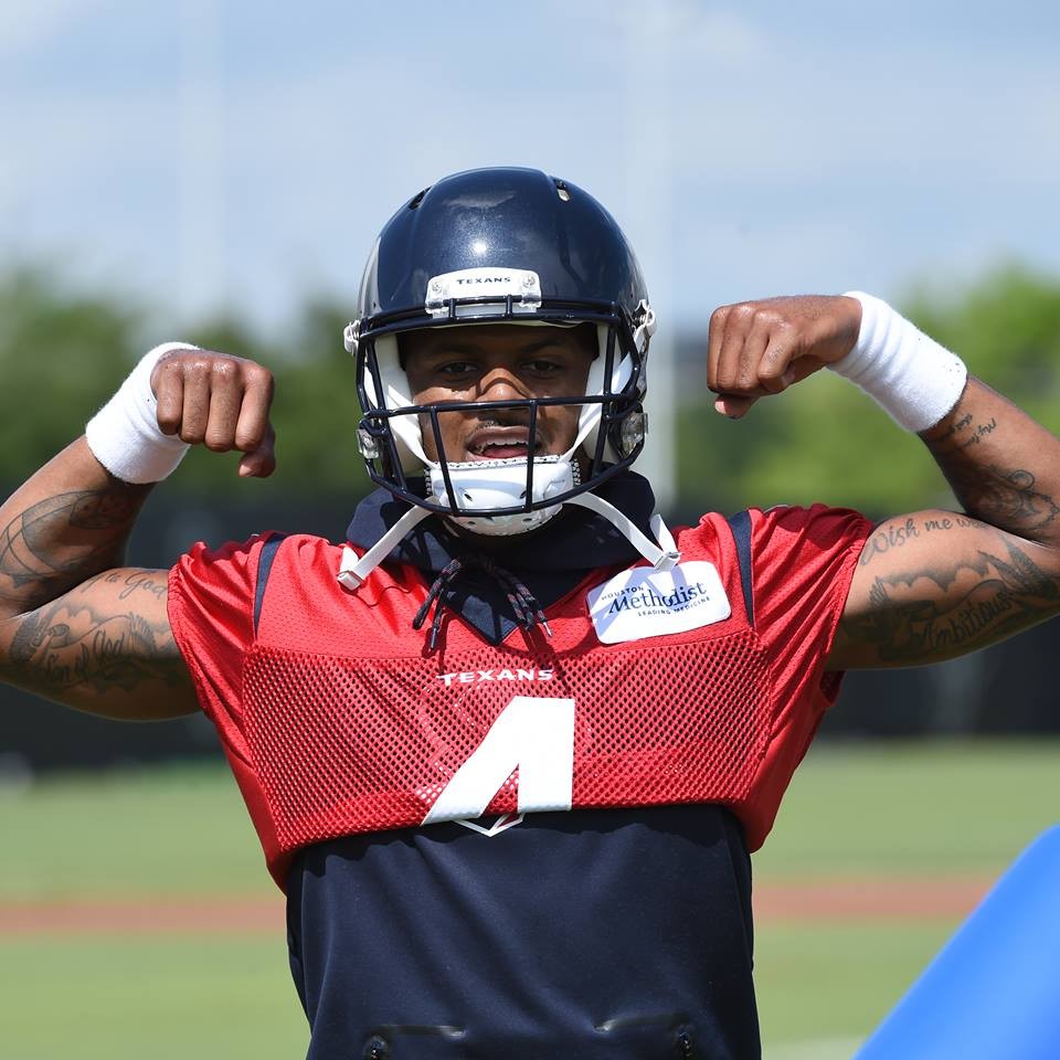 Up-close look at Texans OTAs post thumbnail image