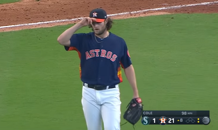 Diamond play of the week presented by Robbins Brothers post thumbnail image