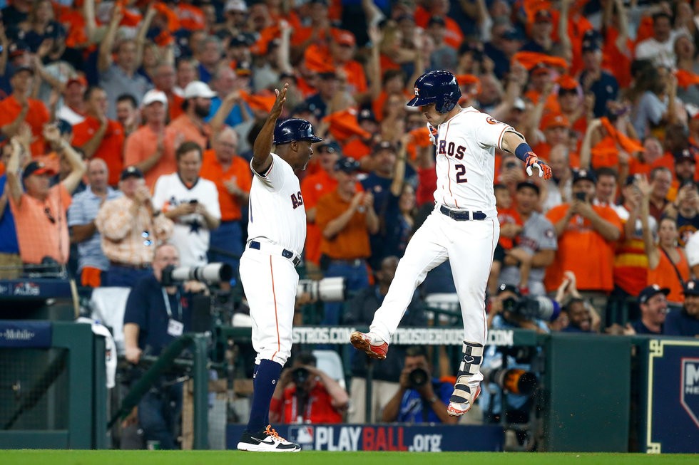 Diamond play of the week presented by Robbins Brothers post thumbnail image