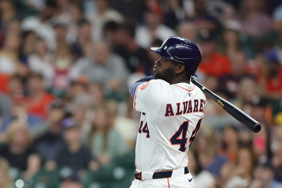 The ASTROS Need YORDAN ALVAREZ Back… But WHEN Will He Be 100%? post thumbnail image