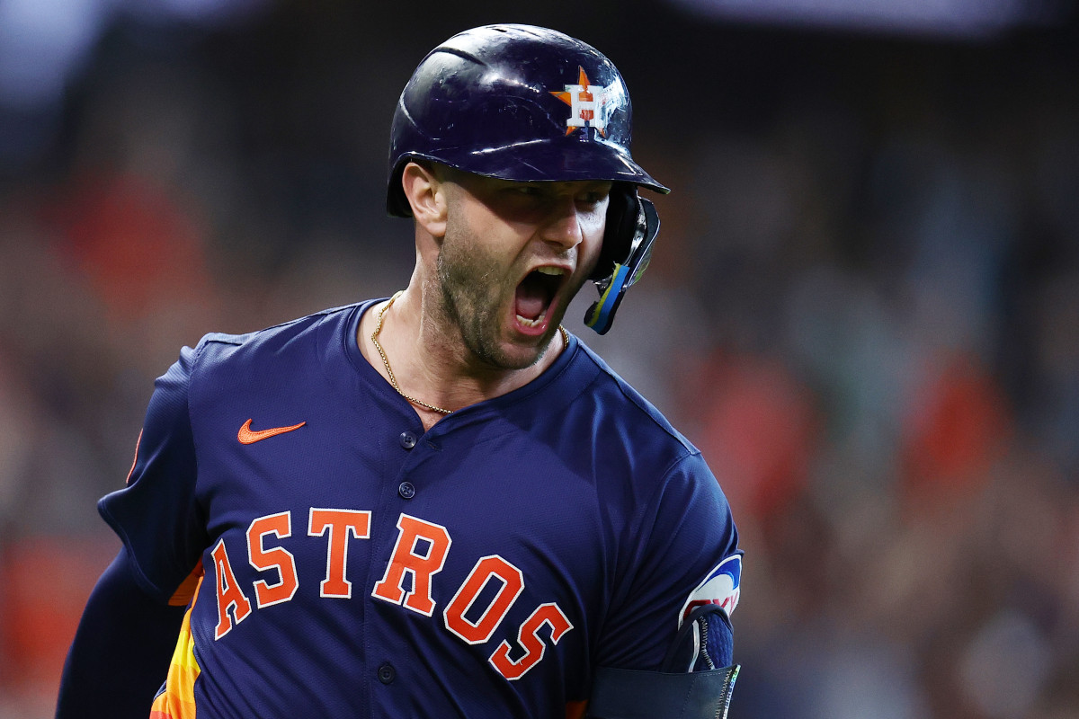 IS Christian WALKER Finally Heating Up for the ASTROS? | Houston Astros Talk post thumbnail image